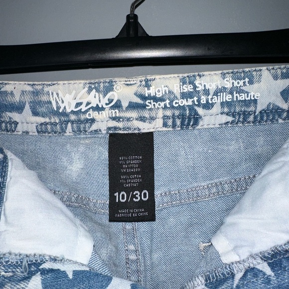 American Flag Denim Shorts - Picture 3 of 4